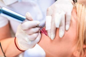 Three Benefits of Sweat-Proof Makeup